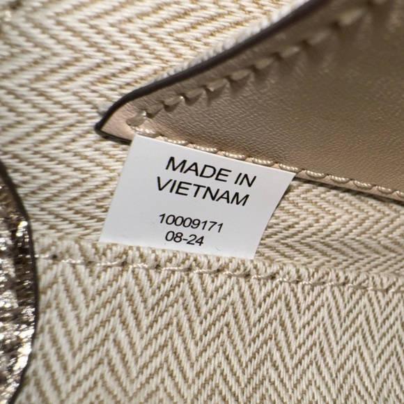 NWT✨Tory Burch Emerson Metallic Champagne Shoulder Bag - Picture 8 of 17